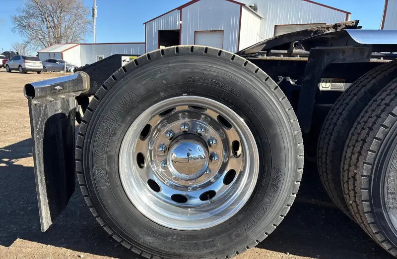 2022 Peterbilt 389 photo 170