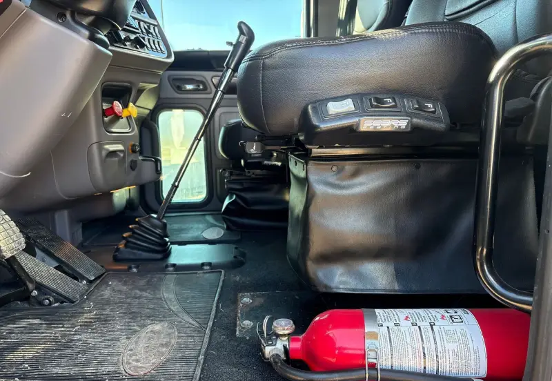 2022 Peterbilt 389 photo 90