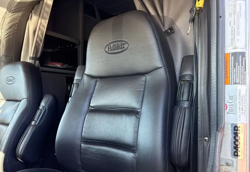 2022 Peterbilt 389 photo 92