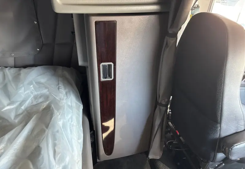 2022 Peterbilt 389 photo 129