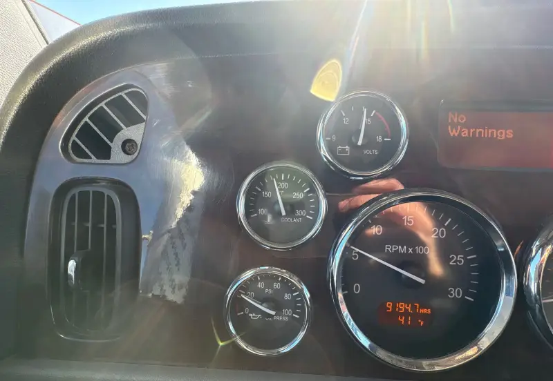 2022 Peterbilt 389 photo 96