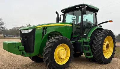 2011 John Deere 8335R