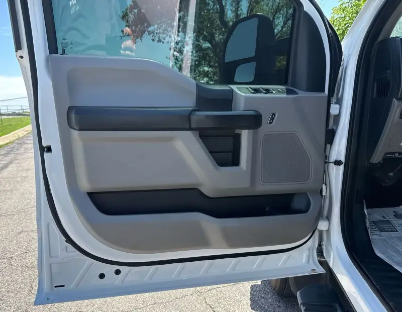 2019 Ford F550 Super Duty photo 55
