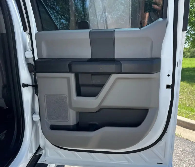 2019 Ford F550 Super Duty photo 76