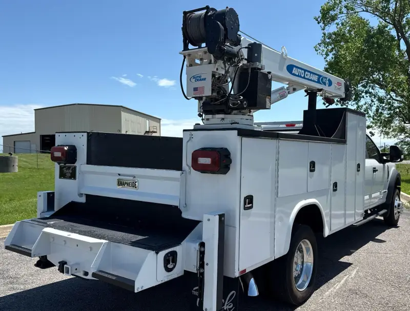 2019 Ford F550 Super Duty photo 5