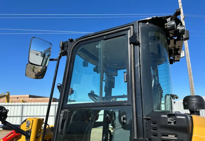 2023 Caterpillar 908 photo 61