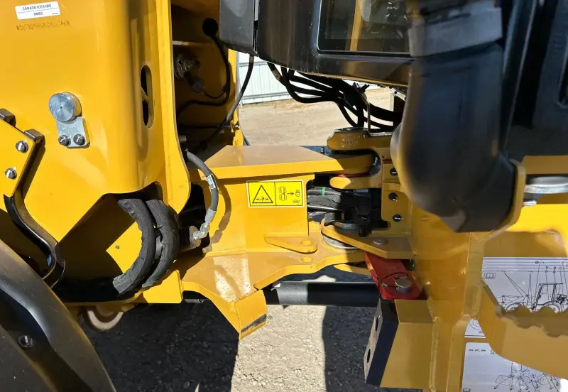 2023 Caterpillar 908 photo 64
