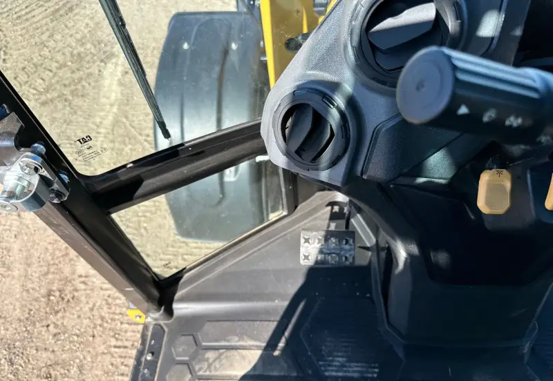 2023 Caterpillar 908 photo 74