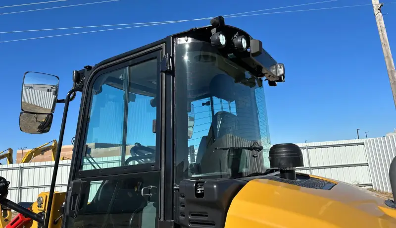 2023 Caterpillar 908 photo 60