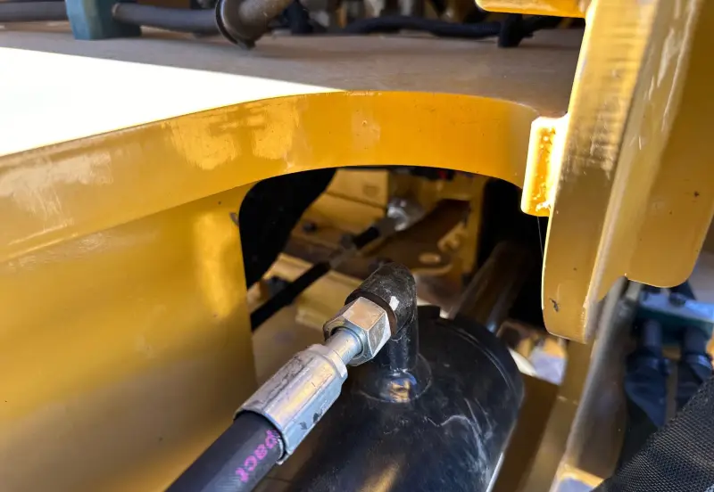 2023 Caterpillar 908 photo 43