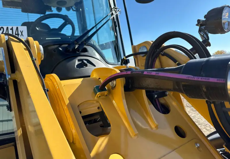 2023 Caterpillar 908 photo 38