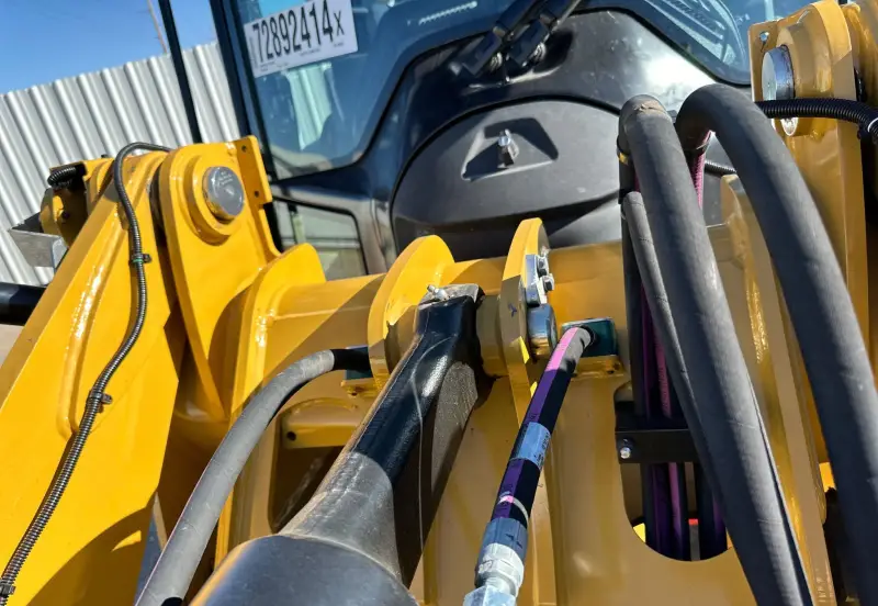2023 Caterpillar 908 photo 27
