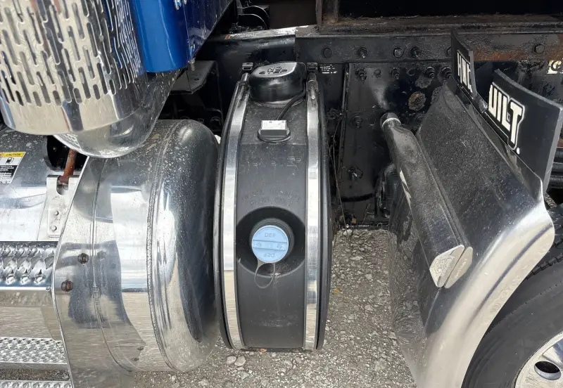 2019 Peterbilt 567 photo 14