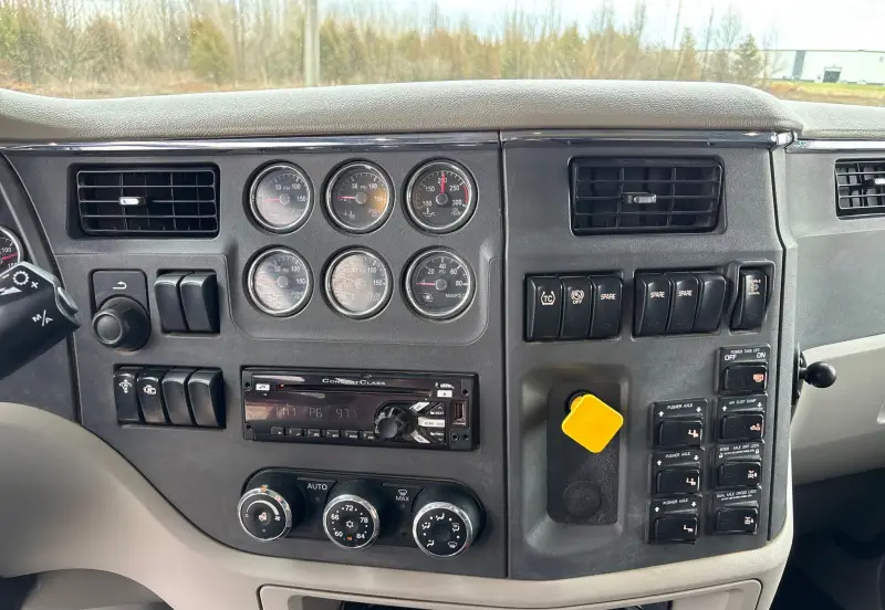2019 Peterbilt 567 photo 50
