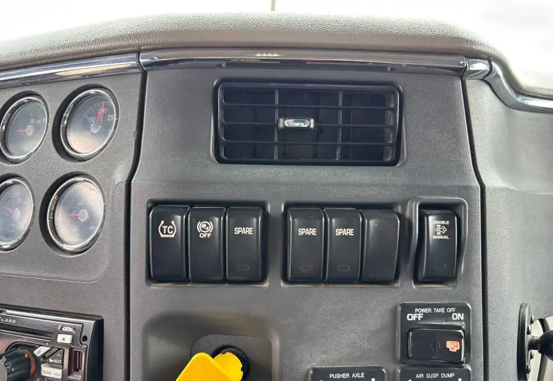 2019 Peterbilt 567 photo 51