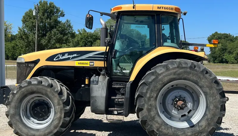 2005 Challenger MT665B photo 8