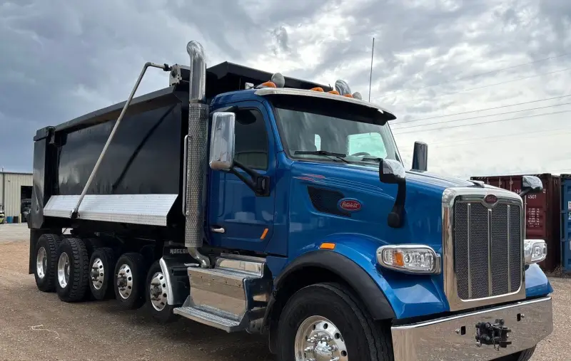 2017 Peterbilt 567 photo 3
