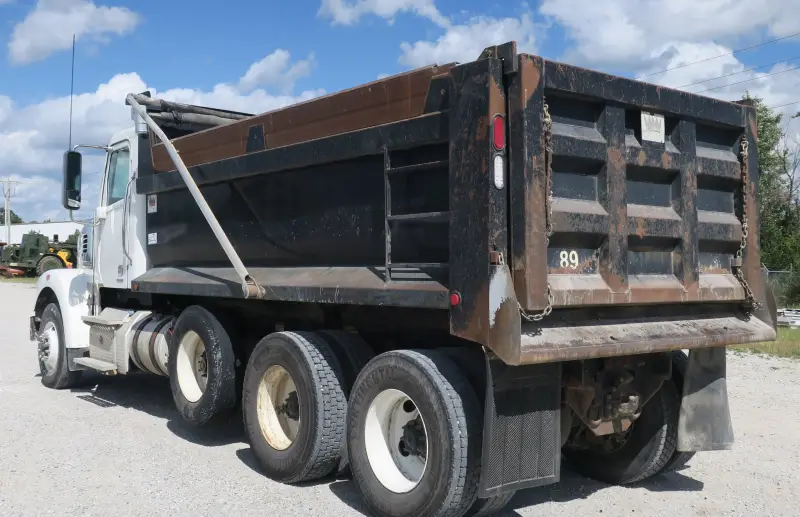 2012 Freightliner Coronado SD photo 7