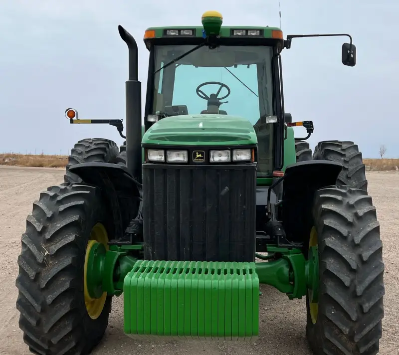 2000 John Deere 8410 photo 2