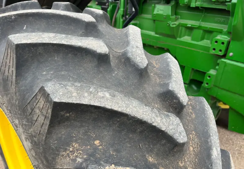 2000 John Deere 8410 photo 41