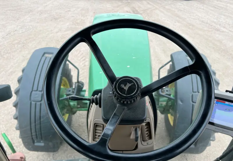 2000 John Deere 8410 photo 25
