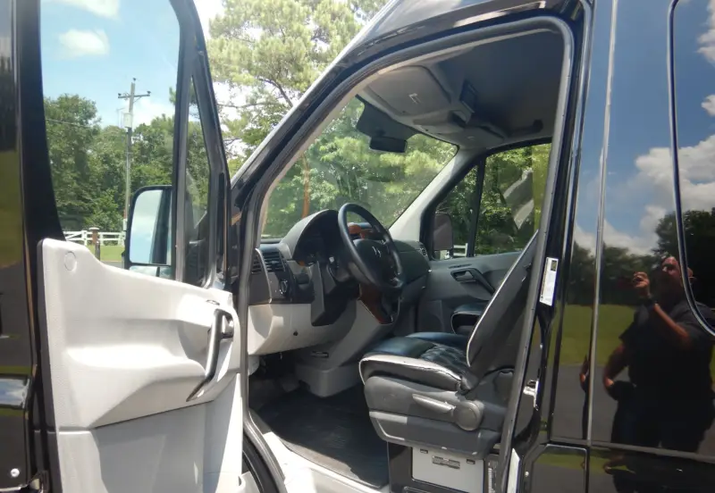 2015 Mercedes Benz Sprinter 3500 photo 9