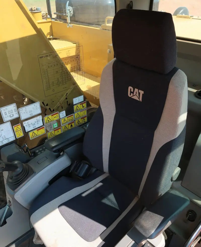 2019 Caterpillar 325F L CR photo 29