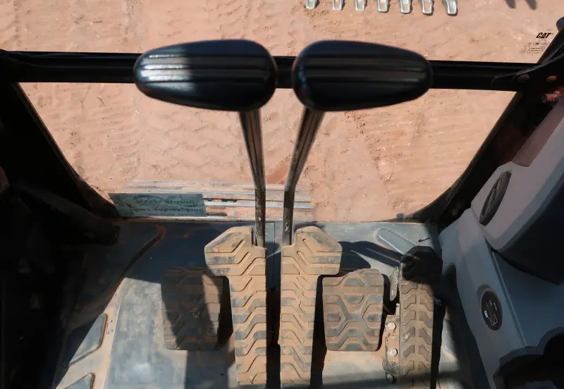 2019 Caterpillar 325F L CR photo 12