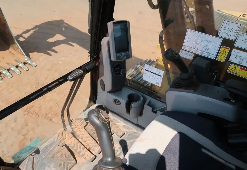 2019 Caterpillar 325F L CR photo 10