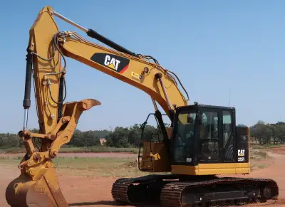2019 Caterpillar 325F L CR
