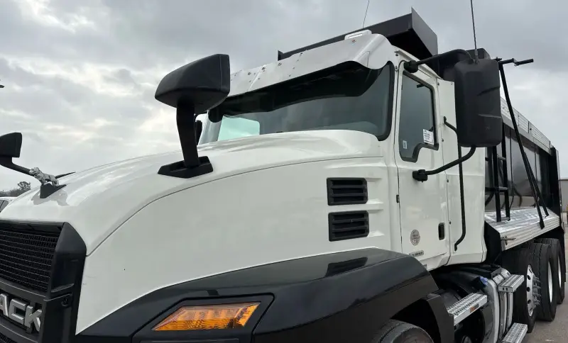 2019 Mack Anthem photo 12