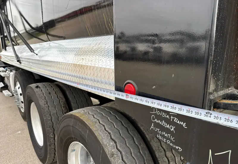 2019 Mack Anthem photo 29