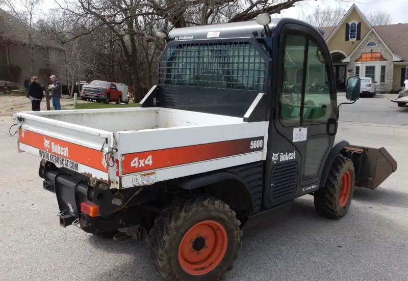 2012 Bobcat Toolcat 5600 photo 5