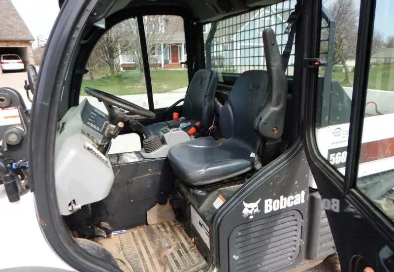 2012 Bobcat Toolcat 5600 photo 9