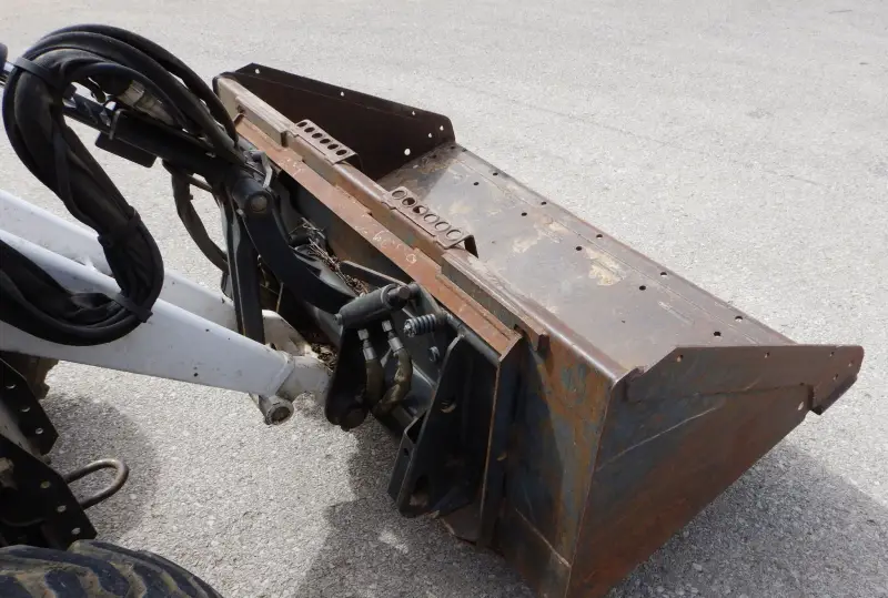 2012 Bobcat Toolcat 5600 photo 32