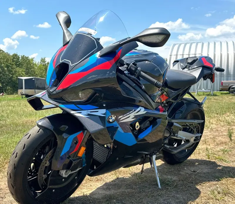 2024 BMW M1000 photo 1