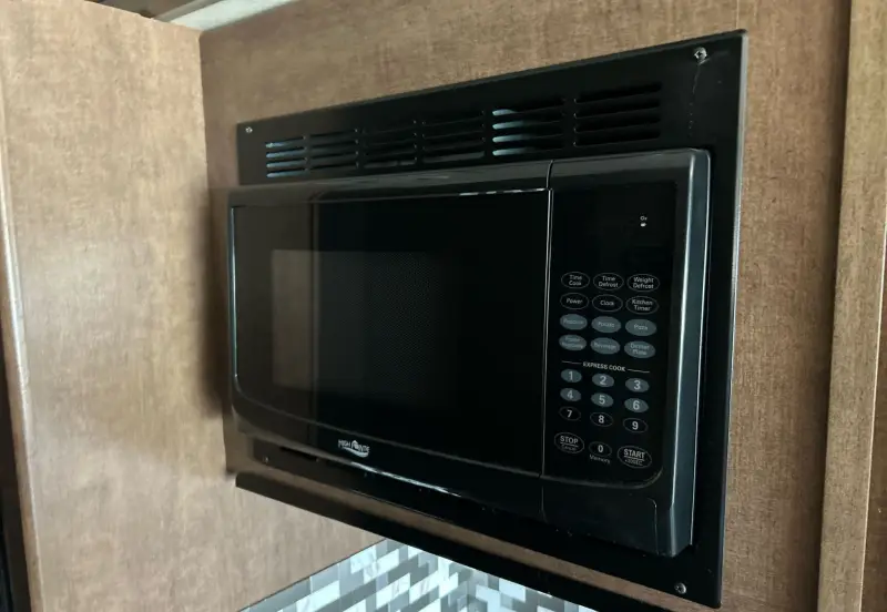 2018 Winnebago Intent photo 39