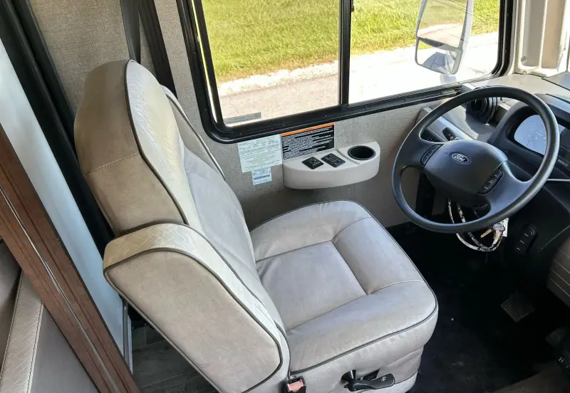 2018 Winnebago Intent photo 19