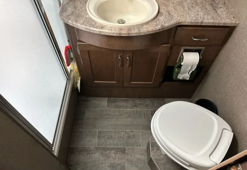 2018 Winnebago Intent photo 44