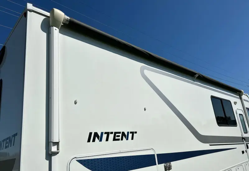2018 Winnebago Intent photo 12