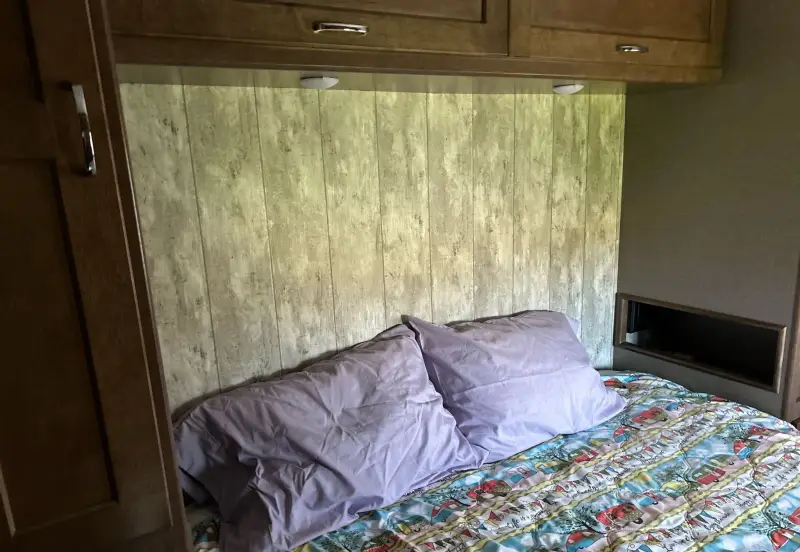 2018 Winnebago Intent photo 50